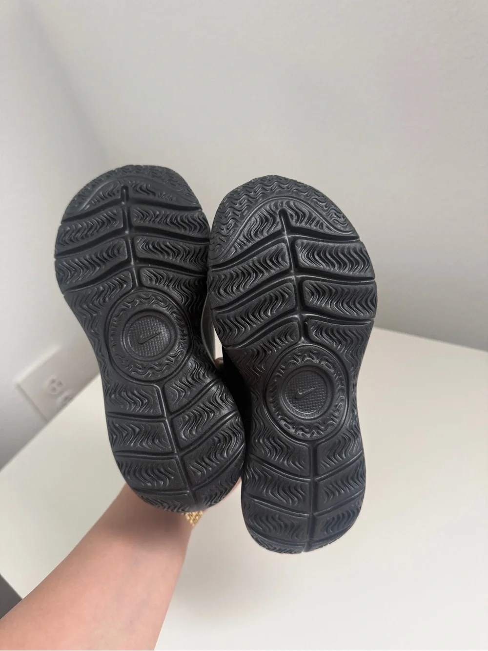 NIKE boy’s Flex Runner 3